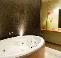 Hepburn Spa Pavilions - Saffron - Accommodation Melbourne