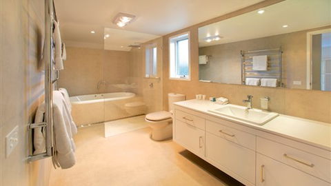 Plantation House At Whitecliffs - Accommodation Melbourne 4