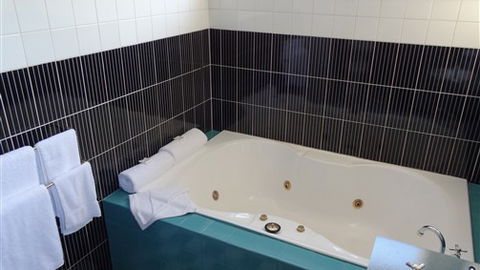 Hermitage Motor Inn - Melbourne 4u 5