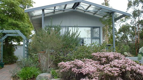 Blue Waters Cottages For Two - Accommodation Melbourne 0