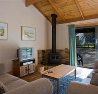 Surf Coast Cabins in Aireys Inlet - Accommodation Melbourne