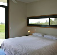 Just Inside The Gate - Accommodation Melbourne