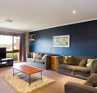 Raydon Court - Accommodation Melbourne