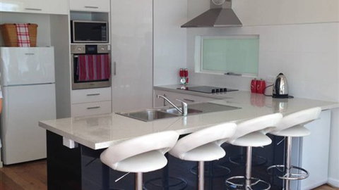 28 Graham Ave - Accommodation Melbourne 5
