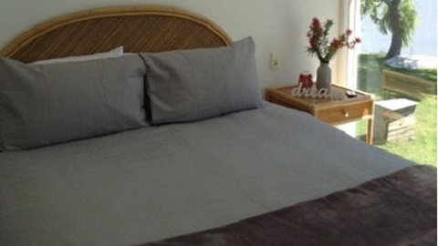 28 Graham Ave - Accommodation Melbourne 6