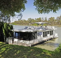 Boats and Bedzzz - The Murray Dream self-contained moored Houseboat - Accommodation Melbourne