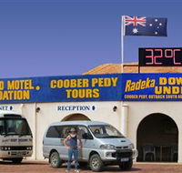 Radeka Downunder Underground Motel and Backpacker Inn - Accommodation Melbourne