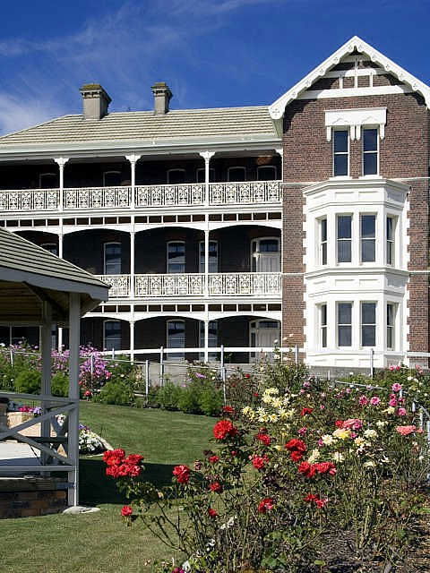 Auldington Hotel - Melbourne 4u 1