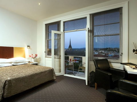 Auldington Hotel - Melbourne 4u 0