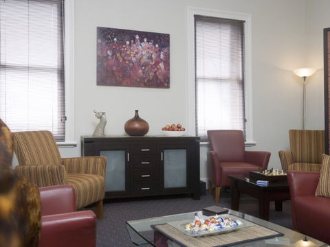 Auldington Hotel - Melbourne 4u 4