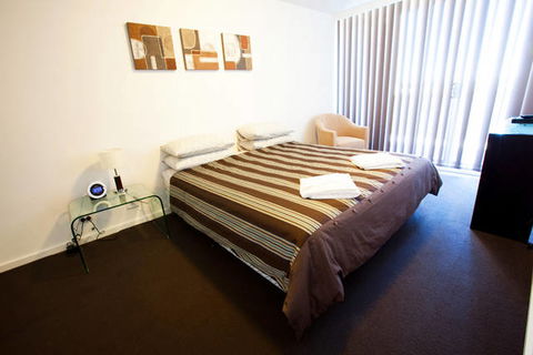B7 Honeysuckle Apartments - Accommodation Melbourne 3