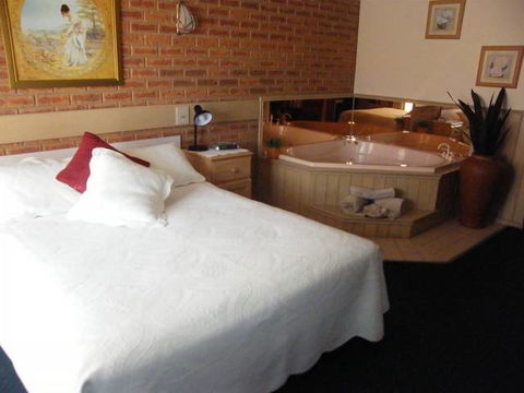 BEST WESTERN Colonial Motor Inn Bairnsdale - Accommodation Melbourne 2