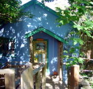 Blue Poles Cafe Gallery  BB - Accommodation Melbourne