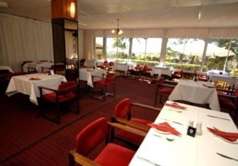 Camelot Motel Gladstone - Accommodation Melbourne 1