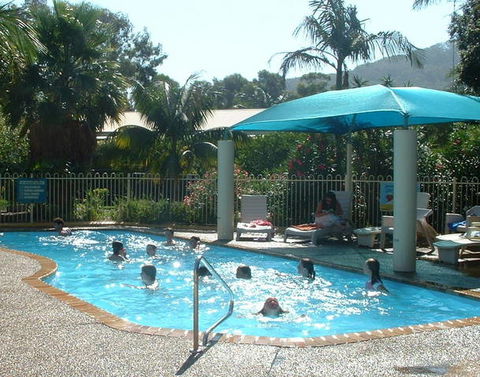 Coastal Palms Holiday Park - Accommodation Melbourne 1