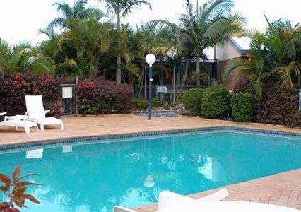 Comfort Inn Bert Hinkler - Accommodation Melbourne 1