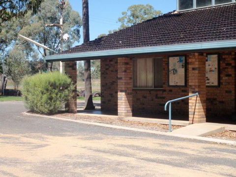 Cowra Holiday Park - Accommodation Melbourne 1