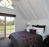 Creek Cottage Bed  Breakfast - Accommodation Melbourne