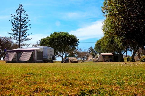 Elliott Heads Holiday Park - Accommodation Melbourne 0