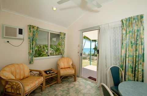 Ellis Beach Oceanfront Bungalows & Caravan Pk - Accommodation Melbourne 3