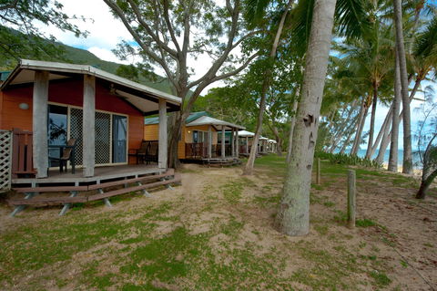 Ellis Beach Oceanfront Bungalows & Caravan Pk - Accommodation Melbourne 2