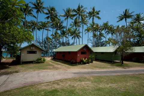 Ellis Beach Oceanfront Bungalows & Caravan Pk - Accommodation Melbourne 7