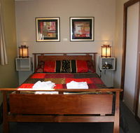 Golden Embers Apartments and B  B - Accommodation Melbourne