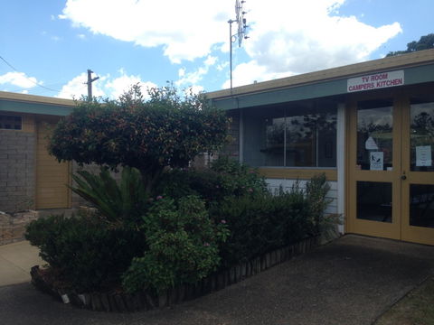 Gympie Caravan Park - Queens Park - Accommodation Melbourne 3