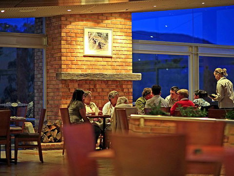 Macedon Ranges Hotel & Spa - Accommodation Melbourne 1