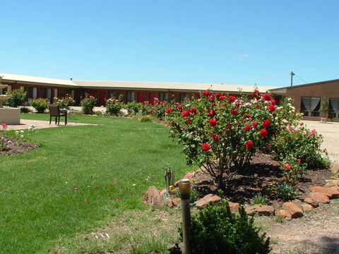 Newell Motor Inn - Accommodation Melbourne 4