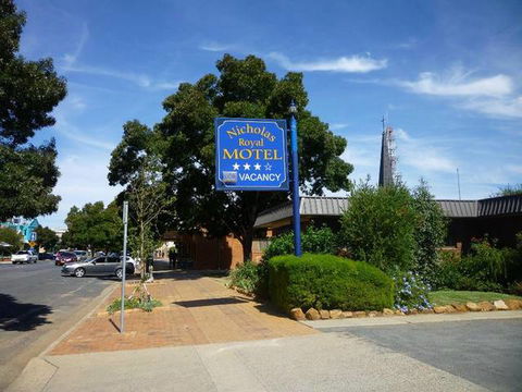 Nicholas Royal Motel - Accommodation Melbourne 0