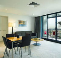 Oaks Horizons Adelaide - Melbourne 4u