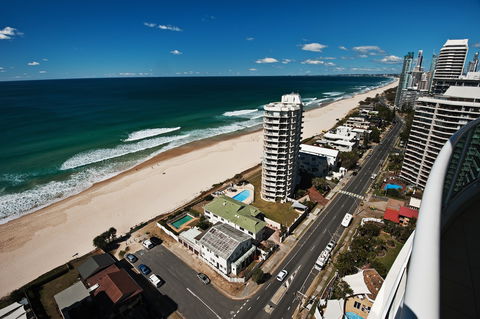 Pacific Views Resort - Main Beach - Accommodation Melbourne 4