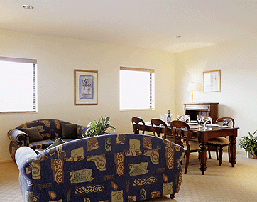 Quality Suites Boulevard on Beaumont Hotel - Accommodation Melbourne