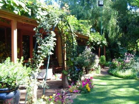 Rainforest Retreat Murray Bridge - Accommodation Melbourne 4