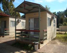 Hay Caravan Park - Accommodation Melbourne 5