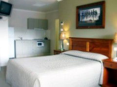 Saltbush Motor Inn - Accommodation Melbourne 0