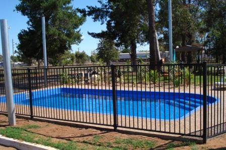 Silver Oaks Motel - Accommodation Melbourne 0