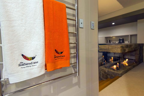 The Feathered Nest - Luxury Wildlife Retreat - Accommodation Melbourne 5