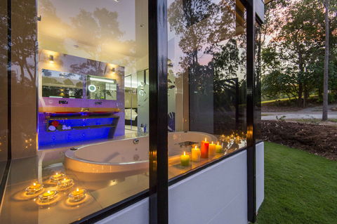 The Feathered Nest - Luxury Wildlife Retreat - Accommodation Melbourne 8