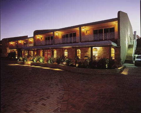 Hermitage Campbelltown - Accommodation Melbourne 1