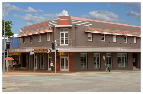 The Royal Hotel - Accommodation Melbourne 2