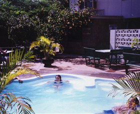 Palm Court Kookaburra Backpackers - Accommodation Melbourne 2