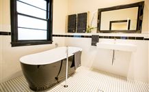 The Commercial Boutique Hotel - Tenterfield - Accommodation Melbourne 0