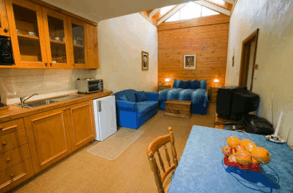 Clarendon Chalets - Melbourne 4u 3