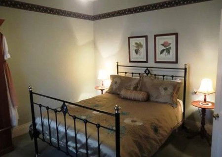 Eliza Cottage - Melbourne 4u 2