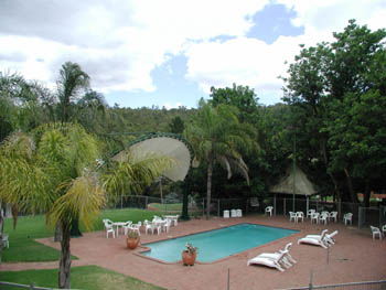 Mundaring Weir Hotel - Accommodation Melbourne 1
