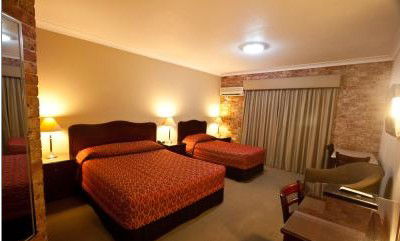 Endeavour Court Motor Inn - Accommodation Melbourne 2