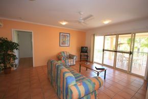 Beach Court Holiday Villas - Accommodation Melbourne 2