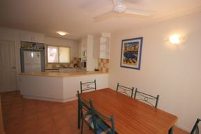 Beach Court Holiday Villas - Accommodation Melbourne 3
